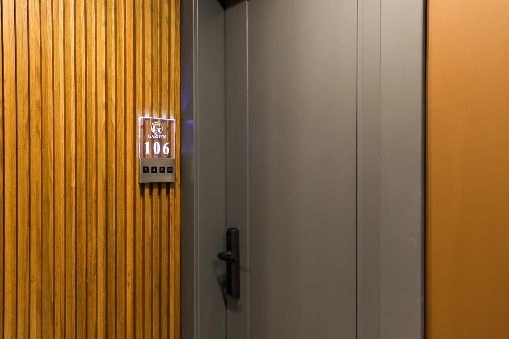 Garden Boutique Hotel ティラナ エクステリア 写真
